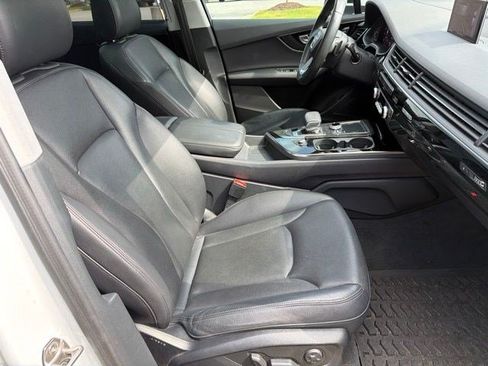 Used 2019 Audi Q7 3.0T Prestige AWD/4WD image 27