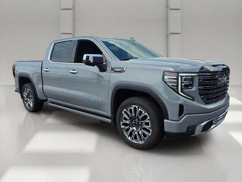 Certified 2025 GMC Sierra 1500 Denali Ultimate AWD/4WD image 7
