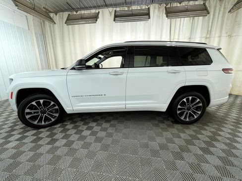 Used 2021 Jeep Grand Cherokee L Overland w/ Advanced Protech Group III AWD/4WD image 24