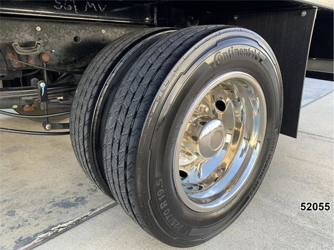 Used 2022 Ford F550 2WD Crew Cab Super Duty image 17