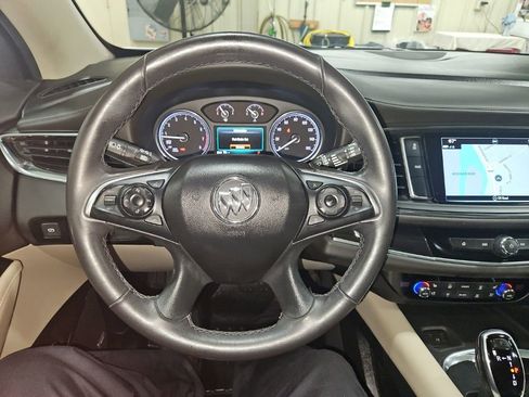 Used 2018 Buick Enclave Premium AWD/4WD image 16
