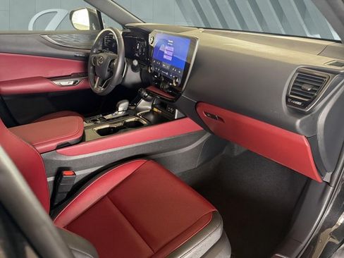 Certified 2025 Lexus NX 250 FWD w/ Accessory Package (2T) image 11