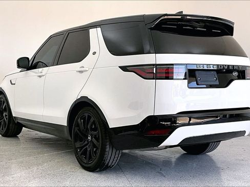 Used 2023 Land Rover Discovery S R-Dynamic image 16