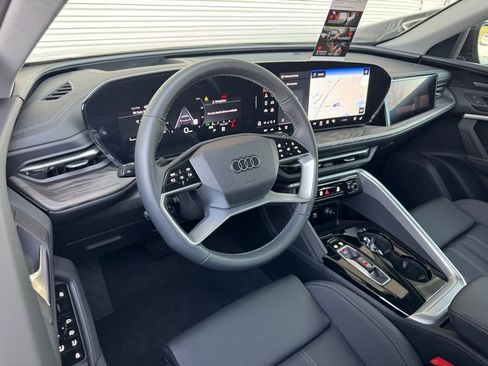 New 2025 Audi Q5 Prestige image 3