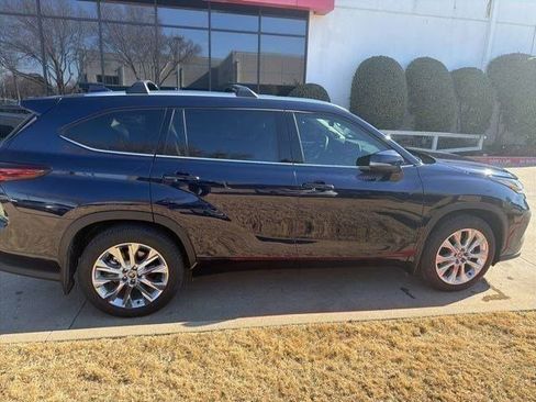 Certified 2026 Toyota Highlander Limited image 5