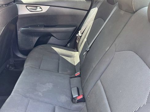 Used 2019 Kia Forte LXS FWD image 12