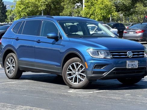 Used 2019 Volkswagen Tiguan SE AWD/4WD image 2