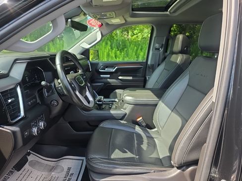 Used 2024 GMC Sierra 1500 Denali w/ Denali Reserve Package AWD/4WD image 21