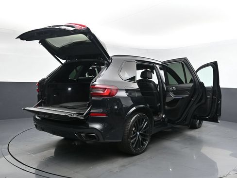 Used 2021 BMW X5 M50i AWD/4WD image 27