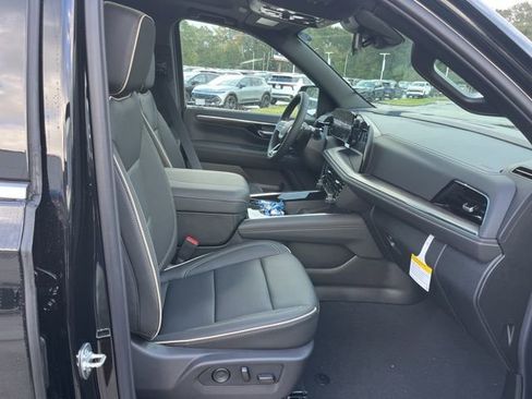 New 2026 Chevrolet Suburban Premier w/ Sun And Tow Package image 40