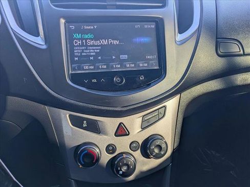 Used 2016 Chevrolet Trax LT w/ LT Sun and Sound Package image 14