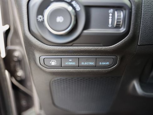 Used 2023 Jeep Wrangler Unlimited w/ Cold Weather Group AWD/4WD image 34