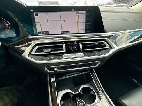Used 2021 BMW X7 xDrive40i w/ Premium Package image 14