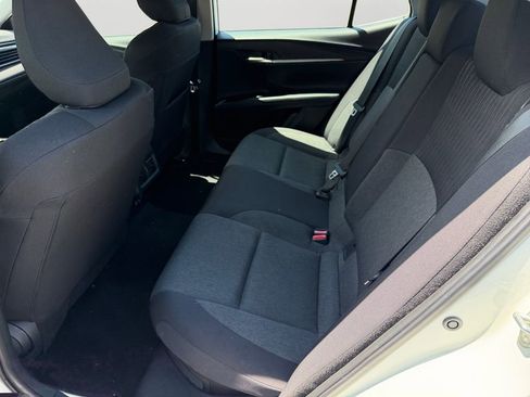 Used 2025 Toyota Camry LE FWD image 15