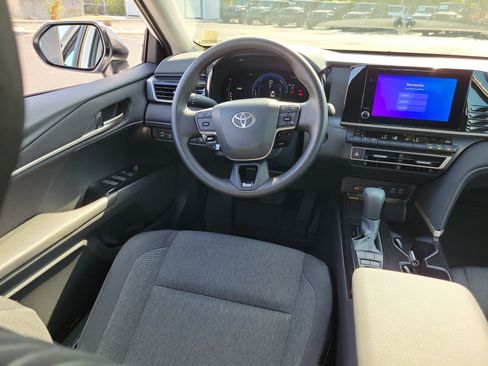 Used 2026 Toyota Camry LE FWD image 16