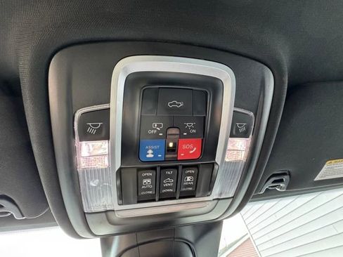 Used 2024 RAM 3500 Limited w/ Night Edition image 33