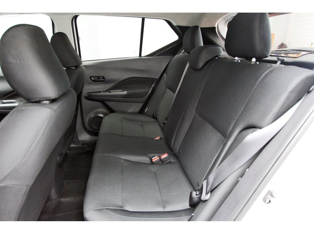Used 2025 Nissan Kicks Play S FWD image 11