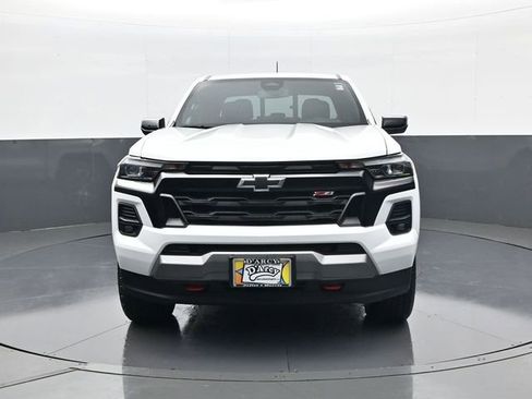Used 2024 Chevrolet Colorado Z71 w/ Z71 Convenience Package 2 AWD/4WD image 2