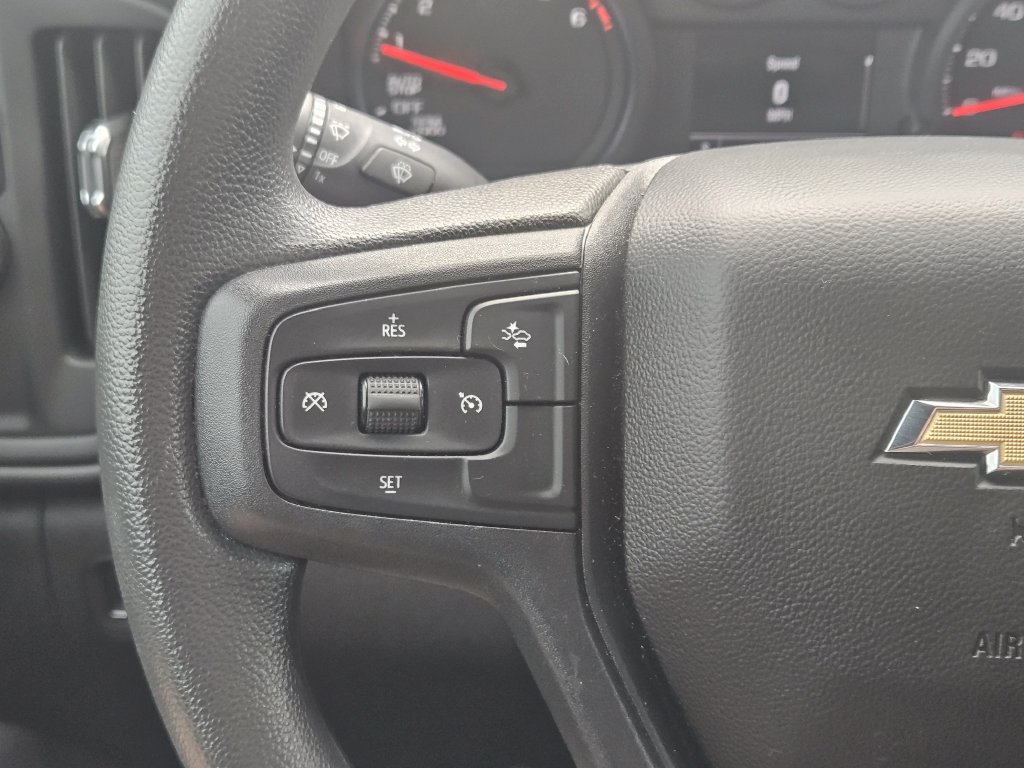 Used 2025 Chevrolet Silverado 1500 Custom RWD image 27
