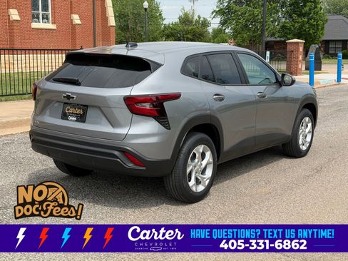 New 2026 Chevrolet Trax LS w/ LS Convenience Package FWD image 9
