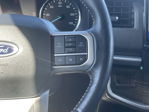 Used 2024 Ford Expedition XLT image 20