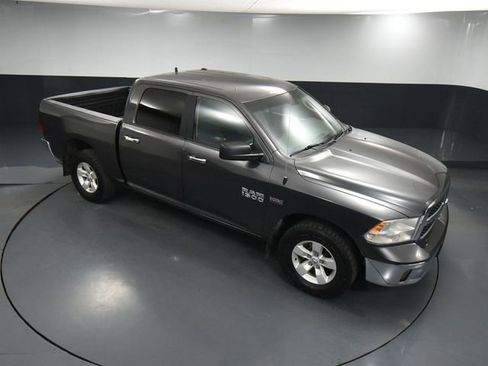 Used 2017 RAM 1500 Classic SLT AWD/4WD image 48
