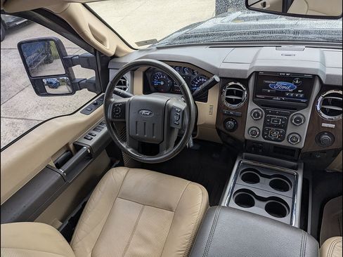 Used 2014 Ford F250 Lariat w/ Lariat Interior Package AWD/4WD image 25