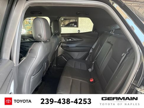 Used 2021 Chevrolet TrailBlazer RS w/ Technology Package FWD image 14