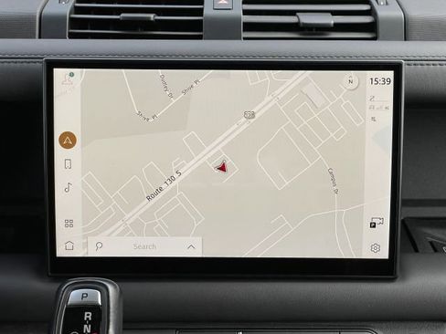 Used 2023 Land Rover Defender 90 V8 image 25