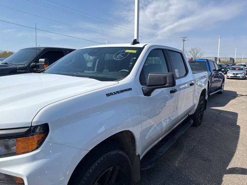 Used 2024 Chevrolet Silverado 1500 Custom image 25