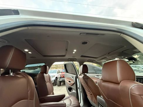 Used 2019 Buick Enclave Avenir w/ Avenir Technology Package AWD/4WD image 25