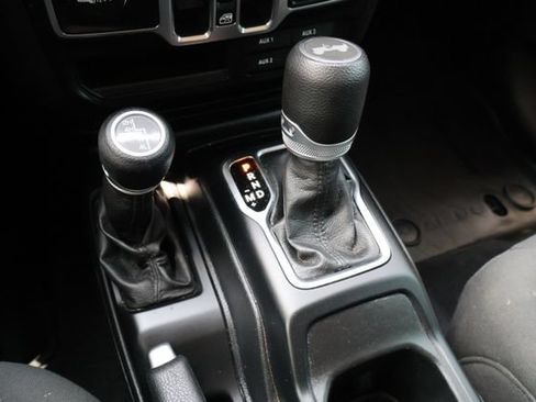 Used 2021 Jeep Wrangler Unlimited Sport AWD/4WD image 13