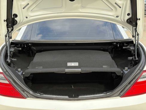 Used 2016 Mercedes-Benz SLK 350 image 10