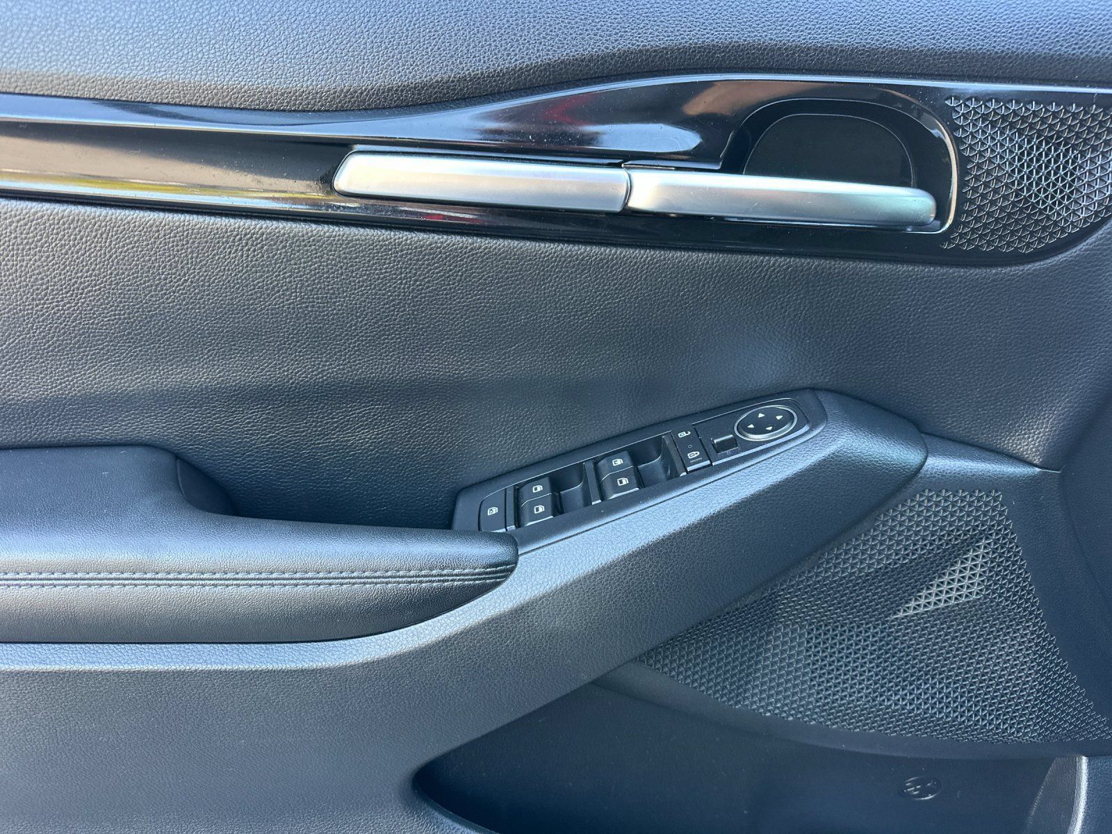 Used 2022 Kia Seltos Nightfall Edition AWD/4WD image 10
