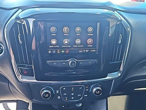Used 2023 Chevrolet Traverse LT image 18