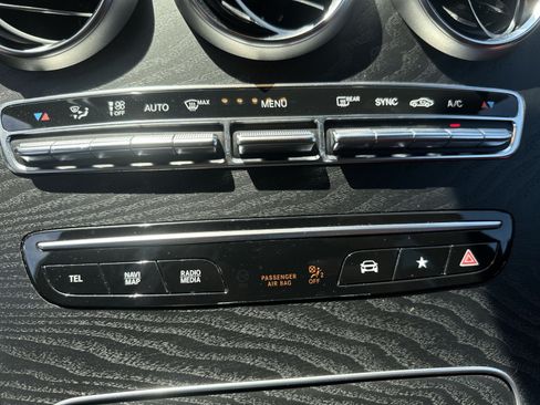 Used 2022 Mercedes-Benz GLC 300 4MATIC image 28