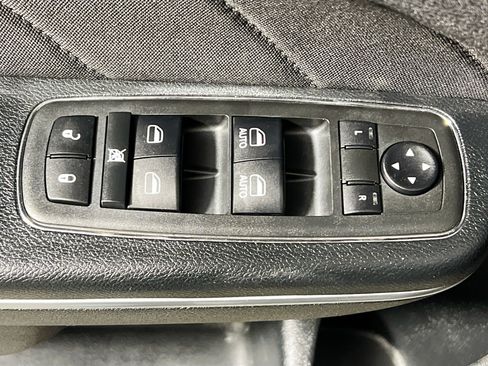 Used 2018 Dodge Charger R/T Scat Pack w/ Beats Audio Group image 16