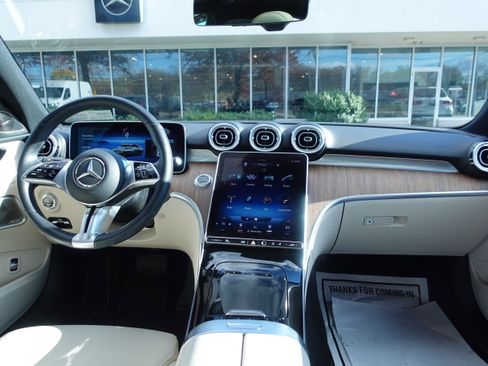 Certified 2022 Mercedes-Benz C 300 4MATIC Sedan image 9