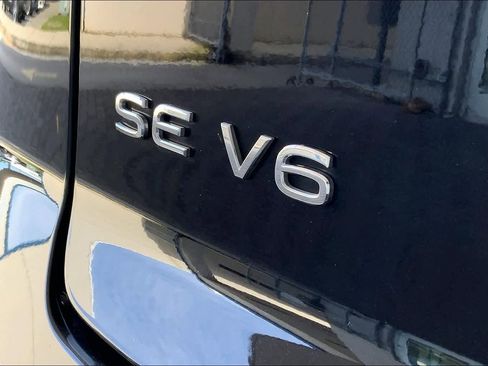 Used 2022 Volkswagen Atlas Cross Sport SE AWD/4WD image 10