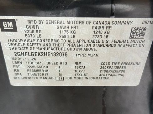 Used 2017 Chevrolet Equinox Premier w/ Enhanced Convenience Package image 26