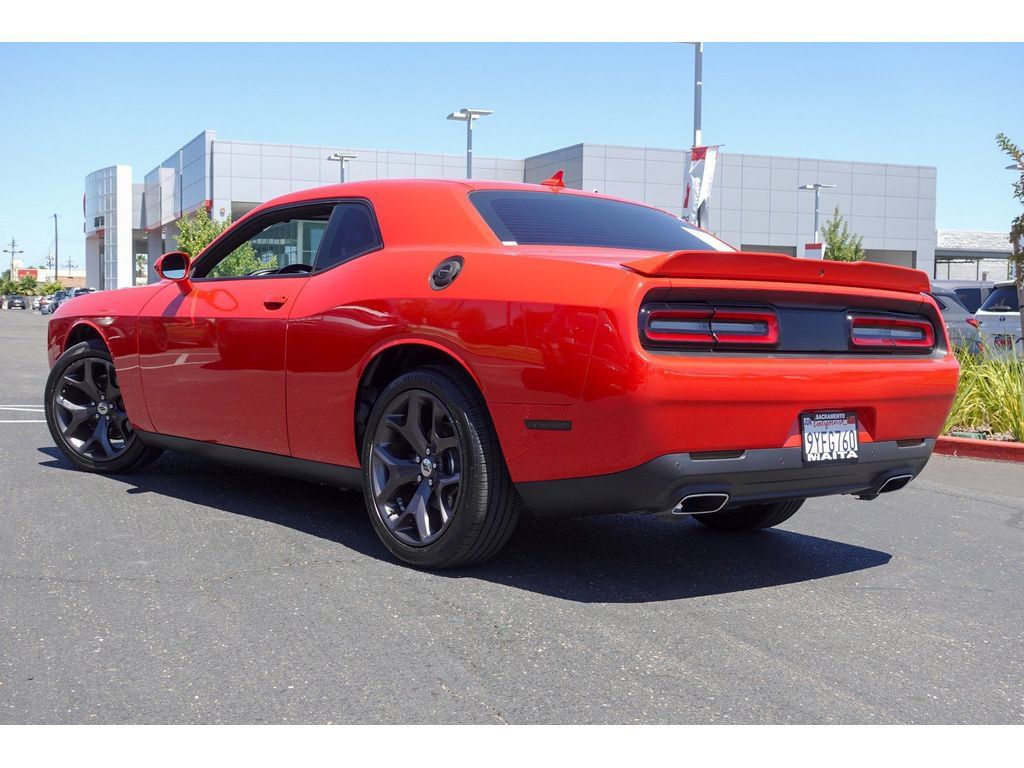 Used 2017 Dodge Challenger SXT Plus RWD image 7