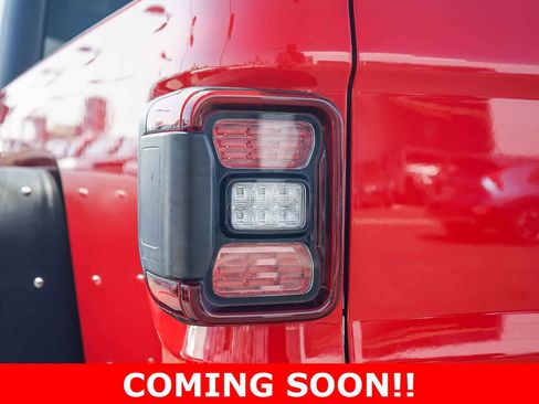 Used 2020 Jeep Gladiator Rubicon image 7