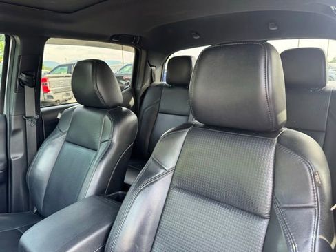Used 2019 Toyota Tacoma TRD Off-Road AWD/4WD image 25