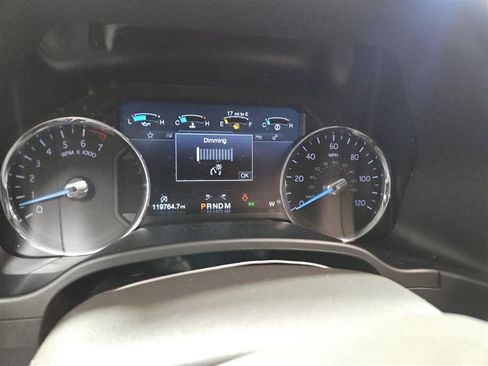 Used 2018 Ford Expedition Limited w/ Equipment Group 301A image 8