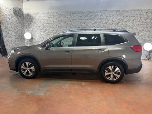 Used 2021 Subaru Ascent Premium w/ Convenience Package AWD/4WD image 4