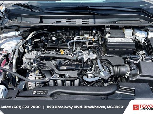 Used 2025 Toyota Corolla SE FWD image 8