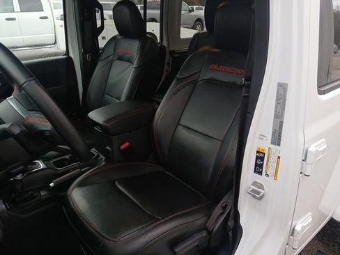 Used 2023 Jeep Wrangler Unlimited Rubicon w/ Steel Bumper Group image 40