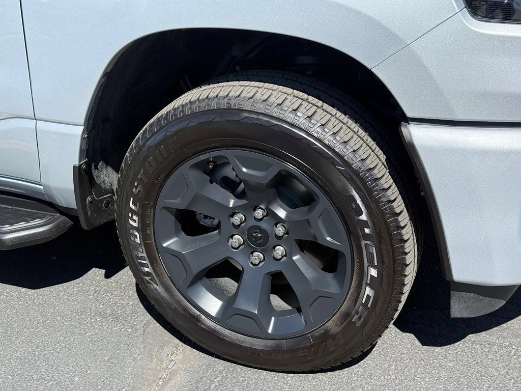 Used 2026 RAM 1500 Express AWD/4WD image 7