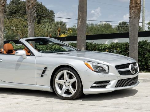 Used 2016 Mercedes-Benz SL 550 image 13