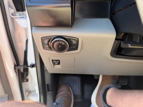 Used 2018 Ford F150 XL w/ Equipment Group 101A Mid RWD image 25